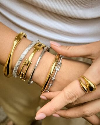 Tri tone mixed metal bangle bracelet stack