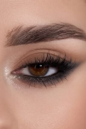 Dark eyeshadow blended into a soft V shape at the outer corner