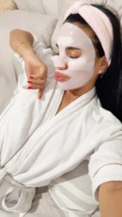 Weekend hydrating sheet mask skincare ritual