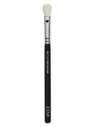 Zoeva 228 luxe crease brush for hooded eyes